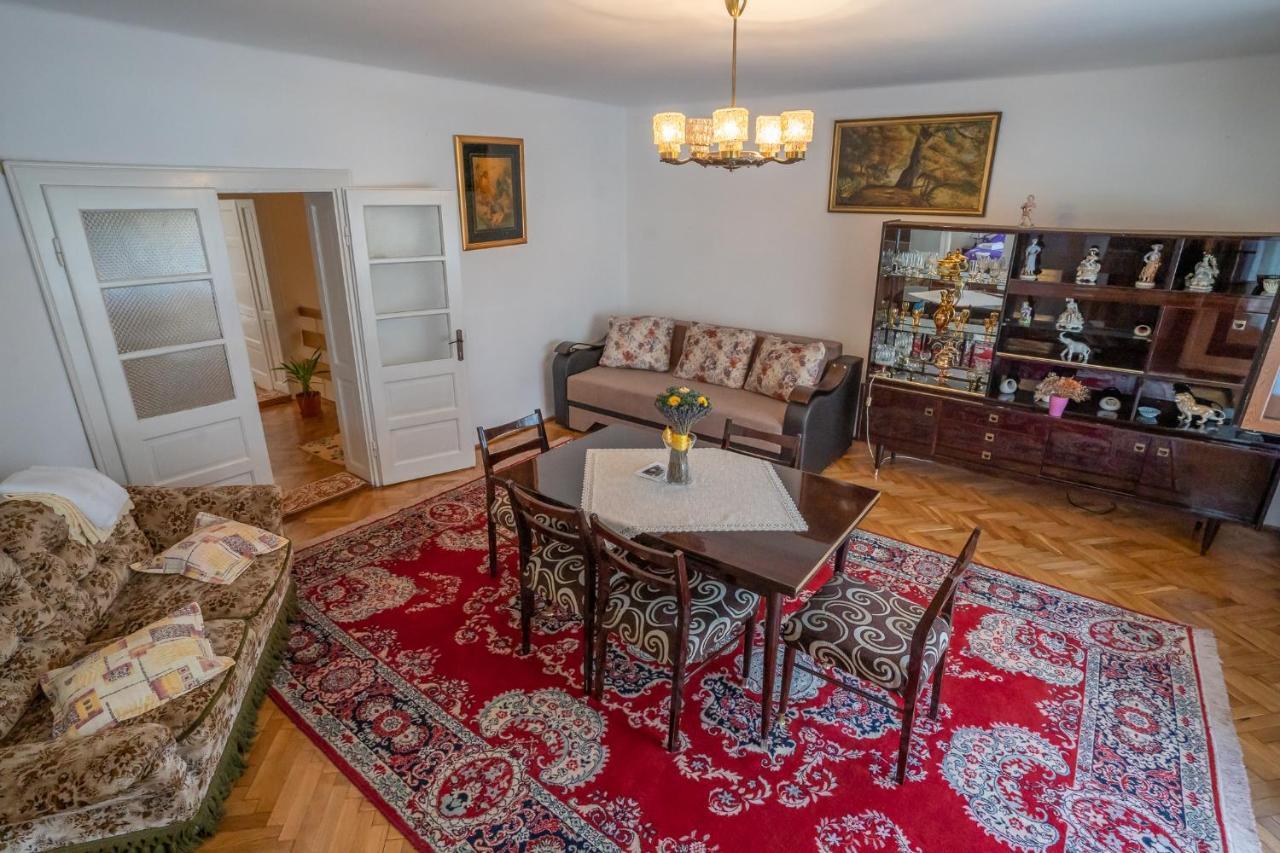 Doi Bujori Apartment Alba Iulia Exterior photo
